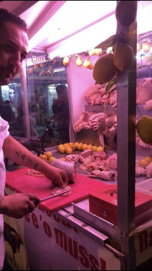 شقة Rosy Monolocale Nel Centro Storico Di Torre Annunziata Di Fronte Scavi Oplonti المظهر الخارجي الصورة