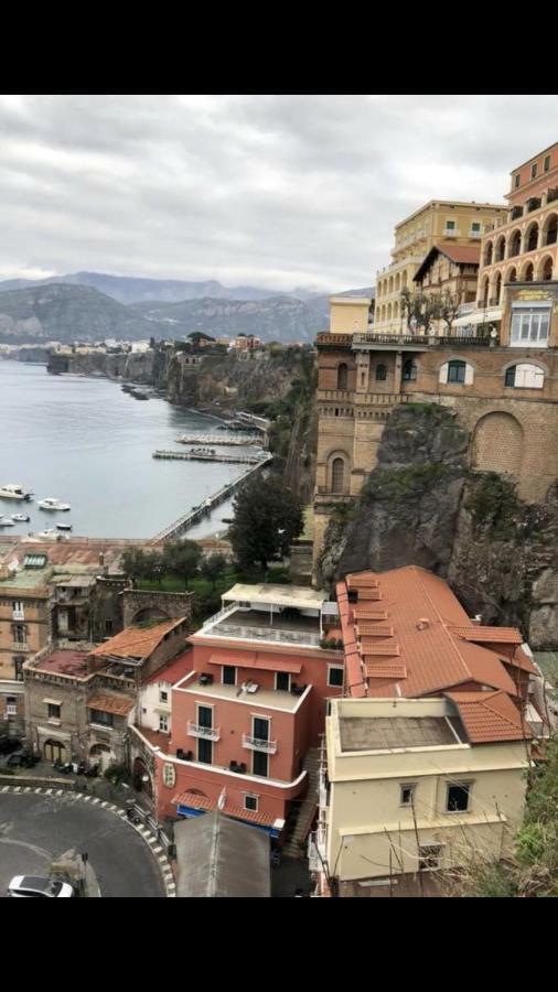 شقة Rosy Monolocale Nel Centro Storico Di Torre Annunziata Di Fronte Scavi Oplonti المظهر الخارجي الصورة